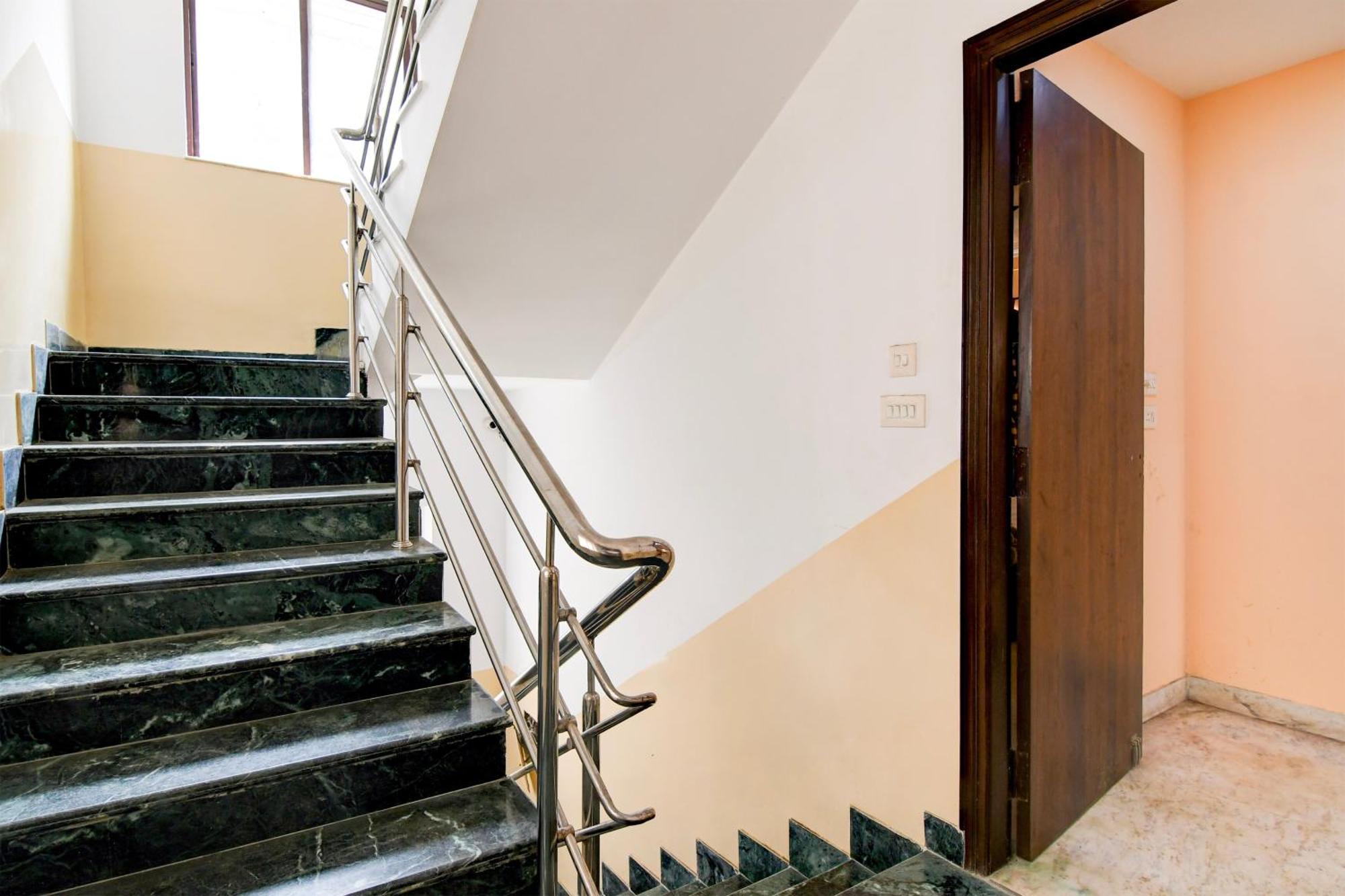 Hotel Super O New Town Near Axis Mall Formerly Spandan 3*