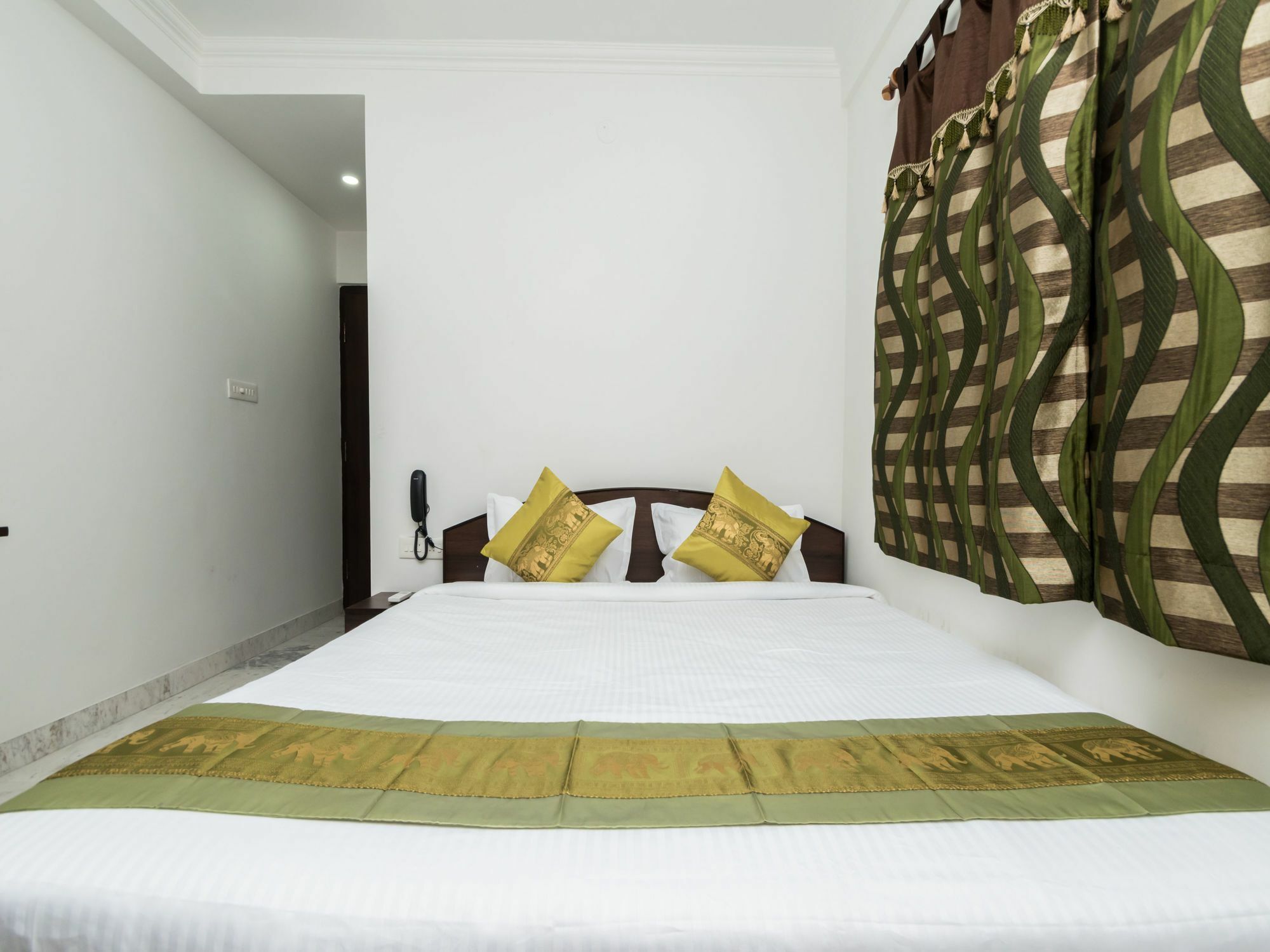 Super O New Town Near Axis Mall Formerly Spandan 3*